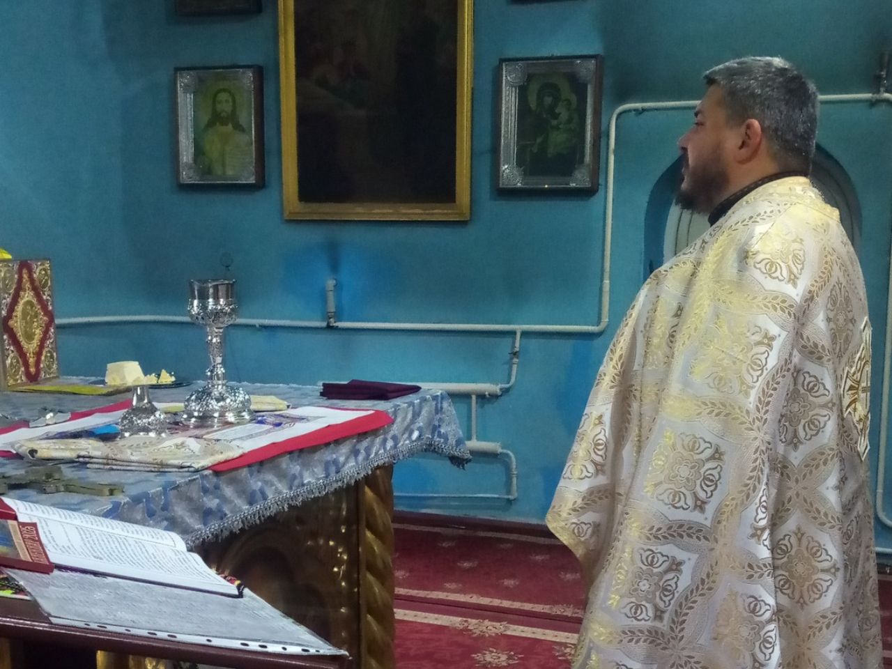 Божественна літургія у неділю 1-шу після п'ятдесятниці, Всіх Святих