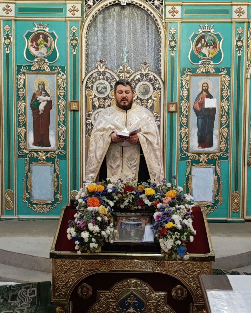 Молебень за недужих та заупокійна літія у 24-ту неділю після п'ятдесятниці