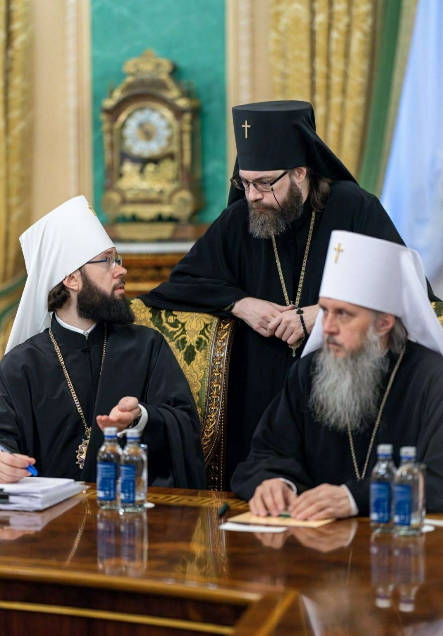 митрополит УПЦ - Філарет (Звєрєв) під час синоду РПЦ